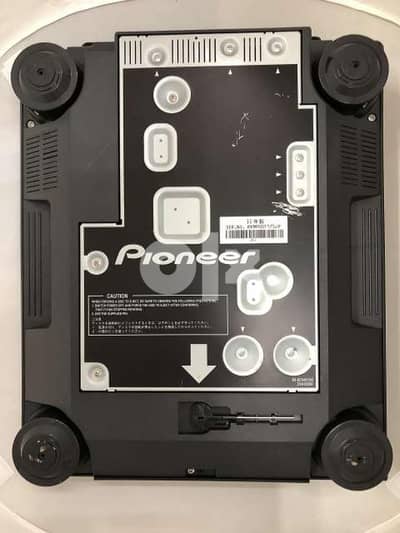 Pioneer CDJ 900 CD/USB Pro DJ turntable 1