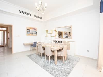 Luxurious 3 + Maids Room Villa in Al Aziziya 1