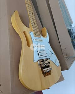 6 Strings Electric Guitar White Pearled Pickguard Gold Hardware FR Bri 0