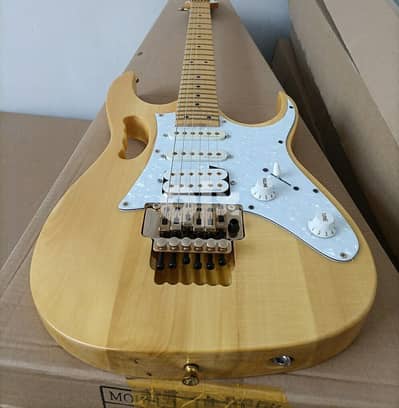 6 Strings Electric Guitar White Pearled Pickguard Gold Hardware FR Bri 1