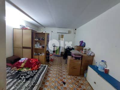 big studio for rent female and family only Al nacer 2